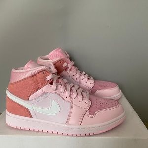 All sizes pink nikes